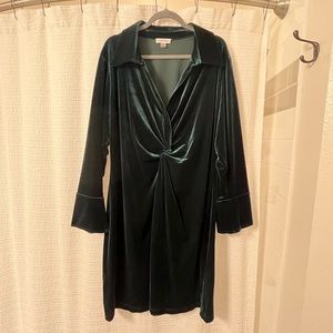 Calvin Klein long sleeve velvet emerald dress size 22